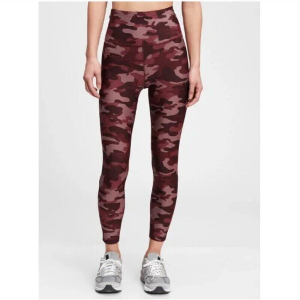 GapFit Eclipse Red Camo High Rise Leggings